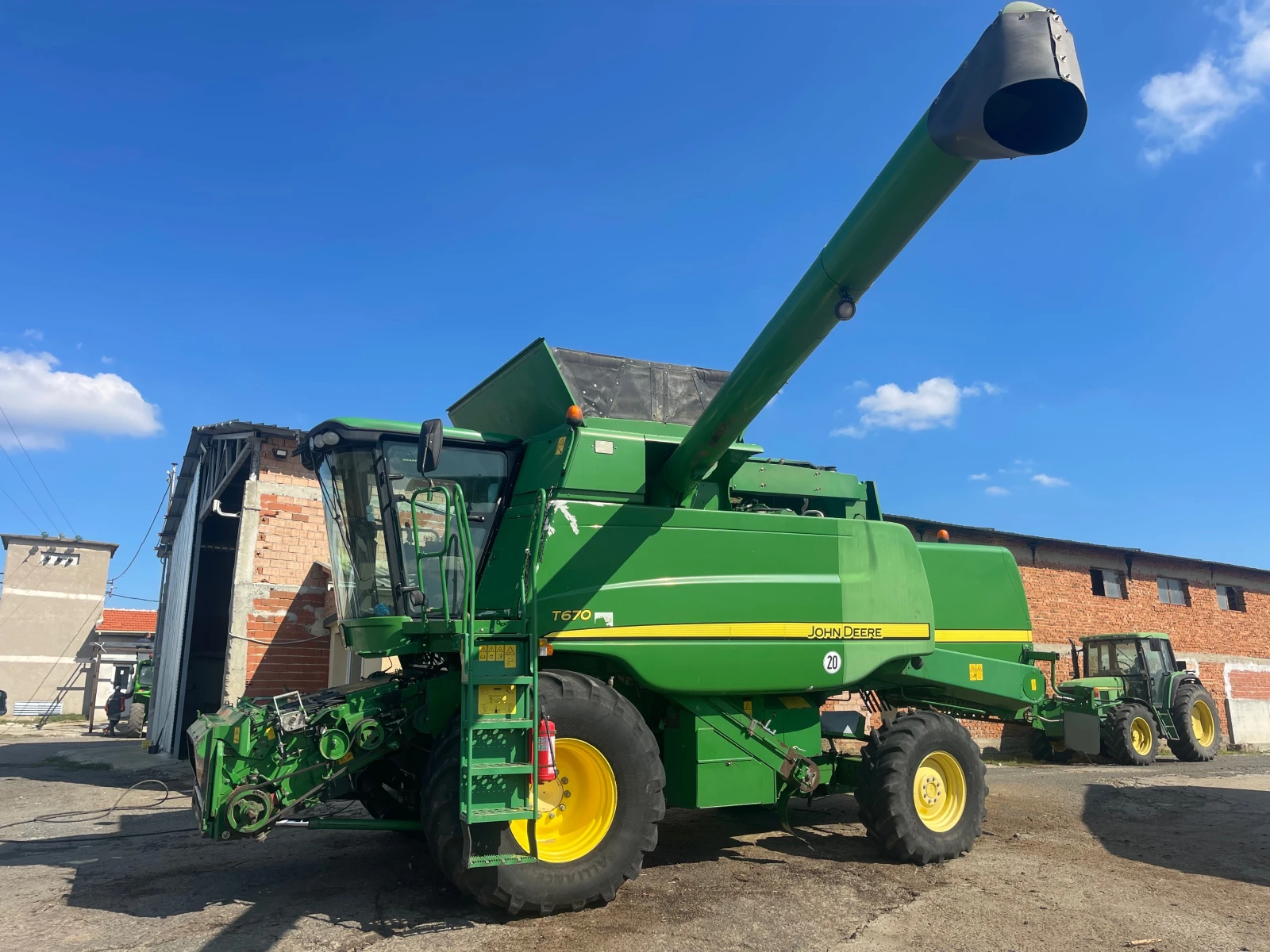  John Deere T670 + 7.5    | Mobile.bg   1