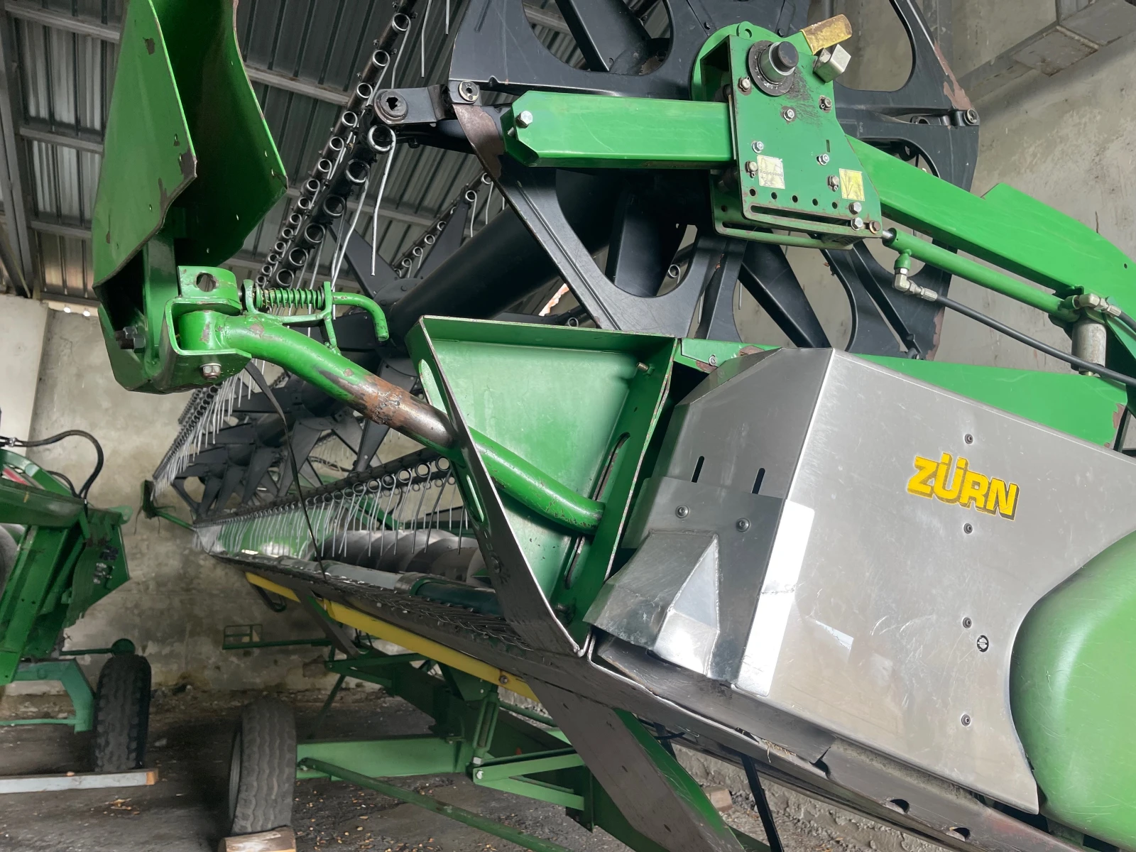 Комбайн John Deere T670 + 7.5 МЕТРА ХЕДЕР ЛИЗИНГ - изображение 4