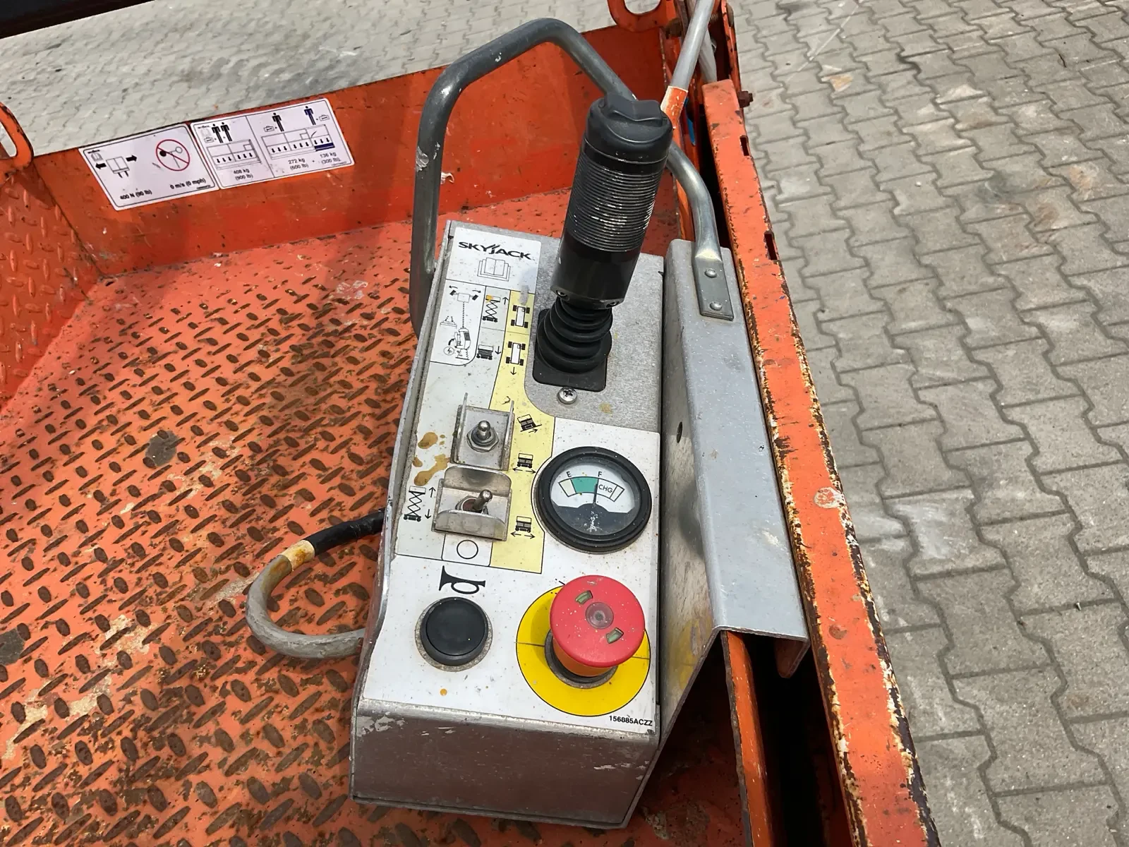 Платформи Друга ножична електрическа платформа SkyJack SJ III 3220 - изображение 6