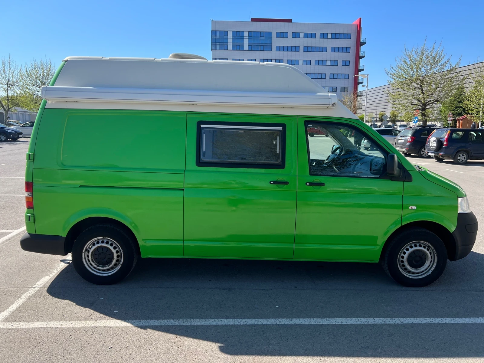 Кемпер VW Т5/ Газ/ Солар/ 12-220v, снимка 7 - Каравани и кемпери - 54309662