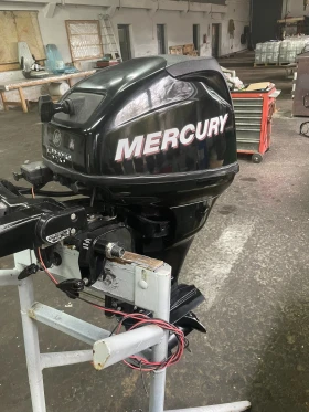 Извънбордов двигател Mercury F15 - изображение 1