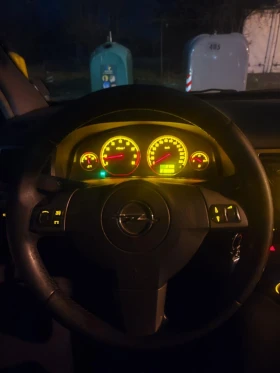     Opel Vectra 2.2