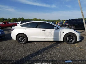 Tesla Model 3 * LONG RANGE* DUAL MOTOR ALL-WHE* KEYLESS* Camera* - 18000 € / 35204.94 лв. - 57920076 8