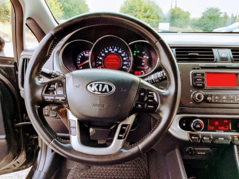 Kia Rio 1.3.85кс, снимка 13 - Автомобили и джипове - 47272448