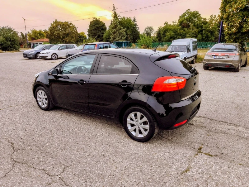 Kia Rio 1.3.85кс, снимка 6 - Автомобили и джипове - 47272448