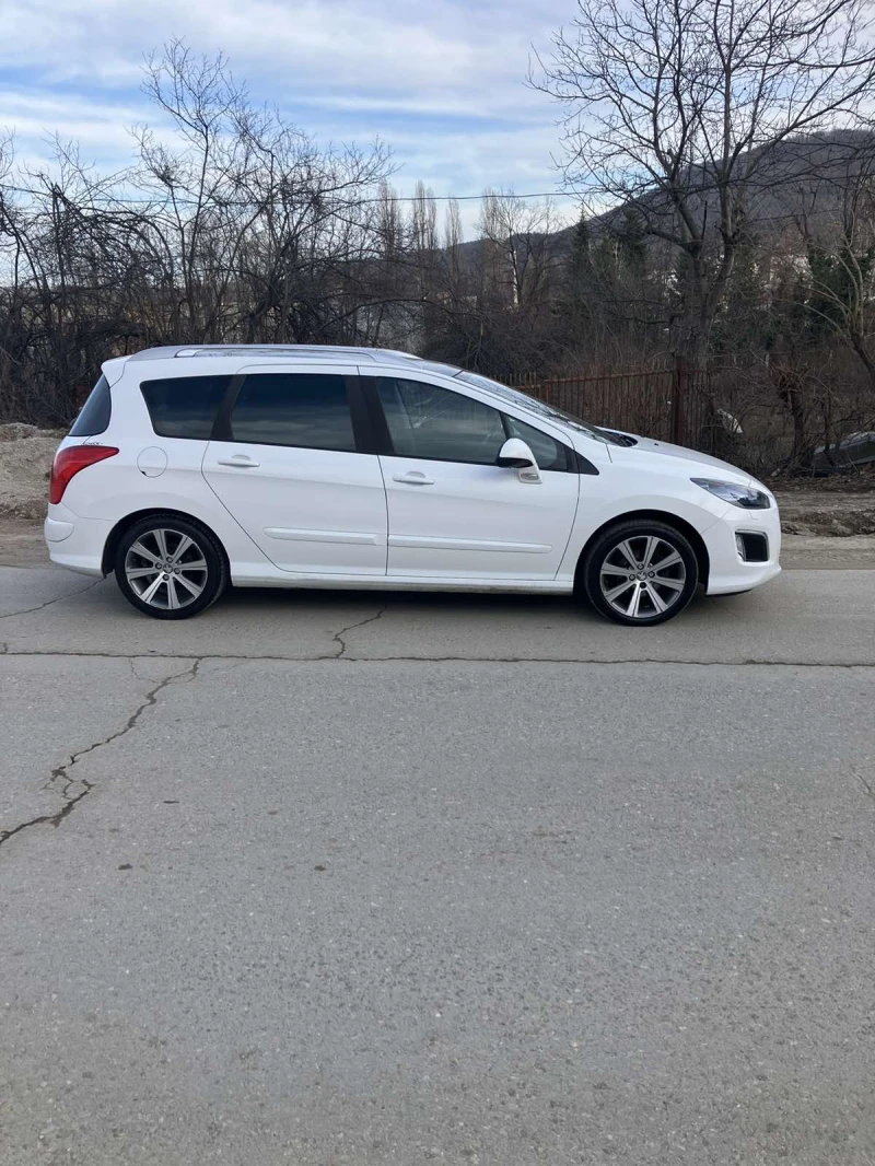 Peugeot 308 SW 1.6 HDI FACELIFT, снимка 4 - Автомобили и джипове - 48954276