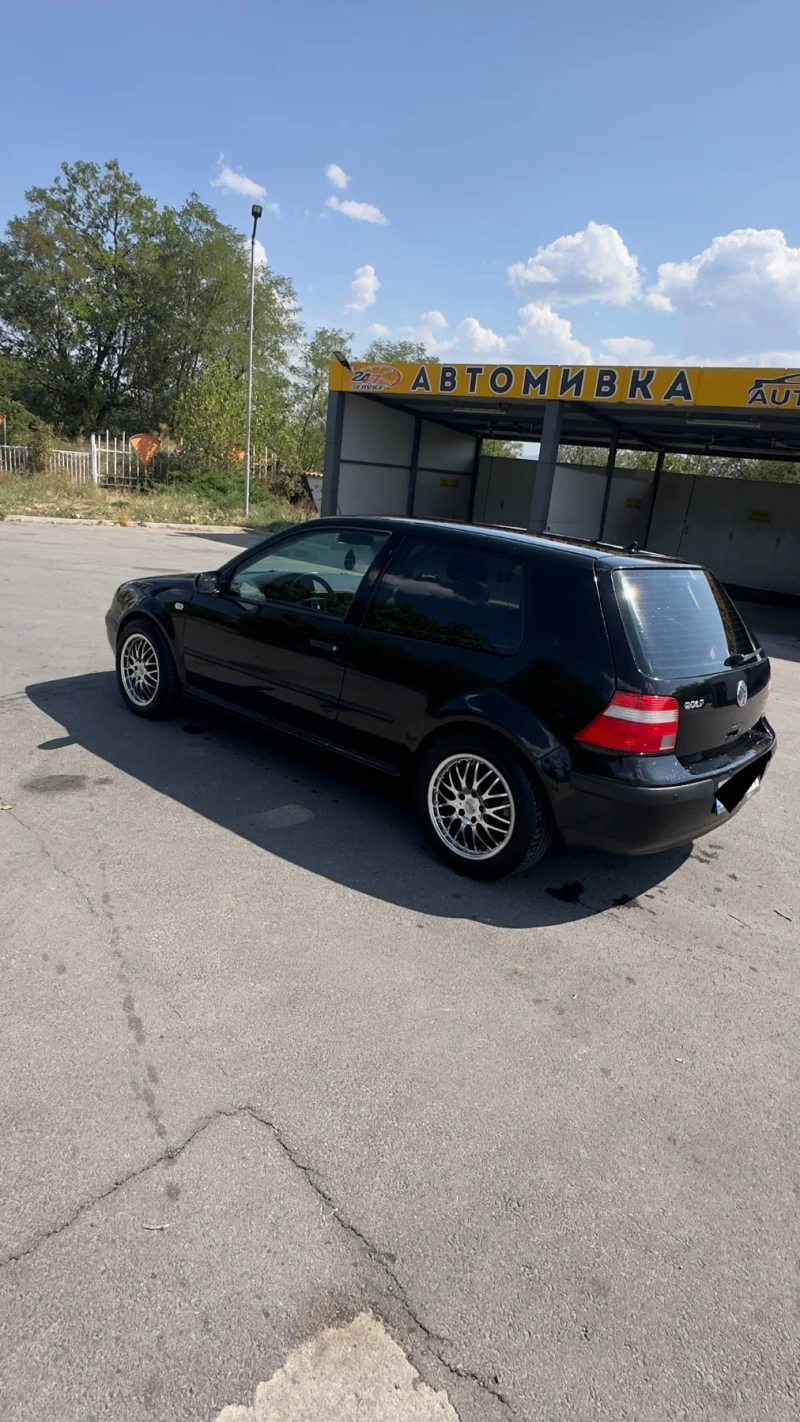 VW Golf, снимка 2 - Автомобили и джипове - 49063637