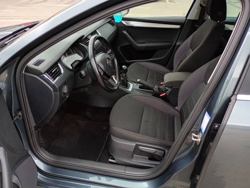 Skoda Octavia, снимка 12 - Автомобили и джипове - 52552725