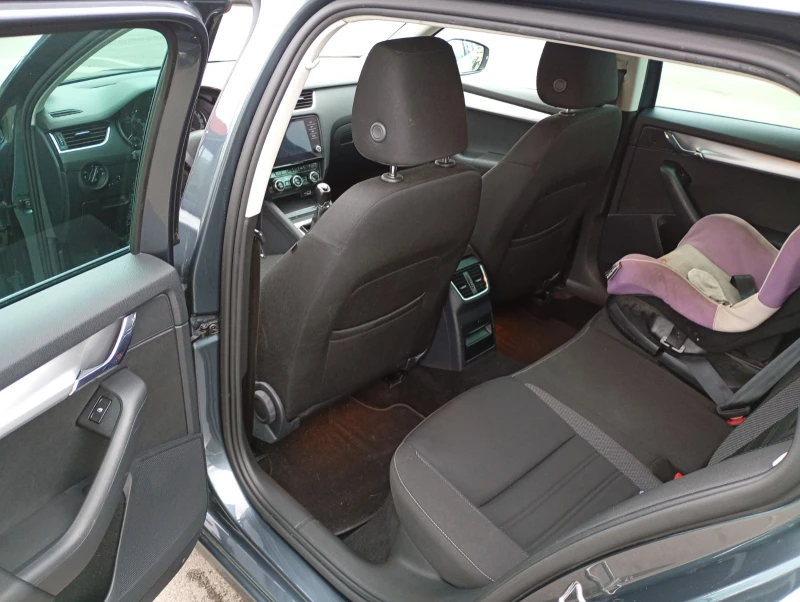 Skoda Octavia, снимка 13 - Автомобили и джипове - 52552725