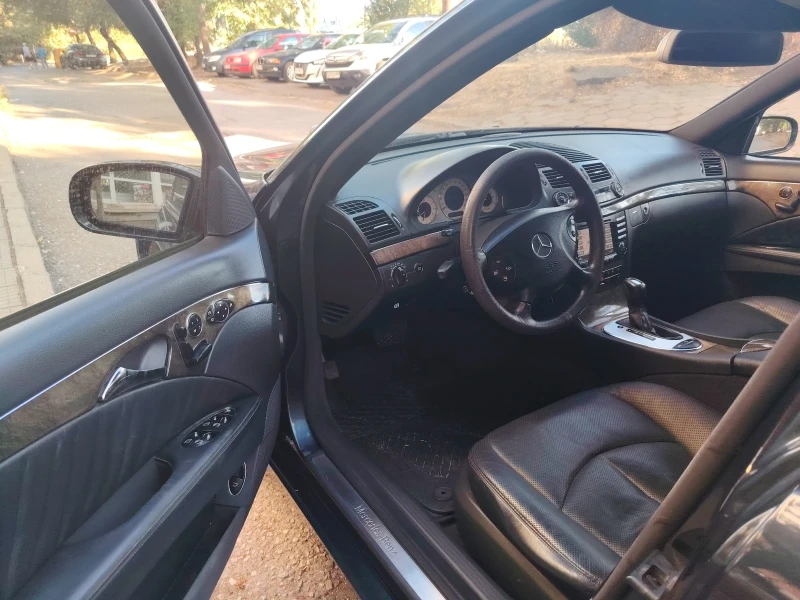 Mercedes-Benz E 500, снимка 5 - Автомобили и джипове - 53066532