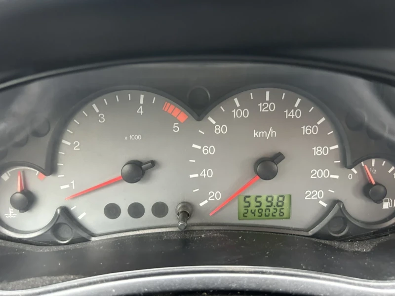 Ford Focus Mk1 комби, снимка 9 - Автомобили и джипове - 53156214