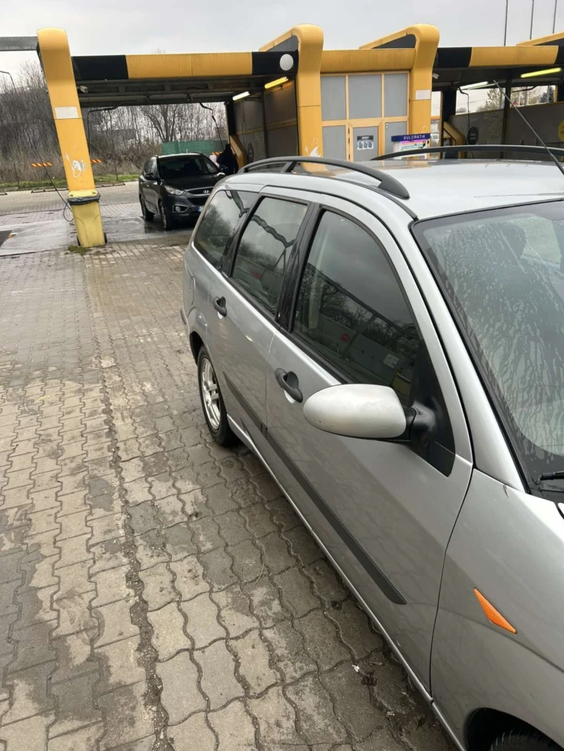 Ford Focus Mk1 комби, снимка 6 - Автомобили и джипове - 53156214