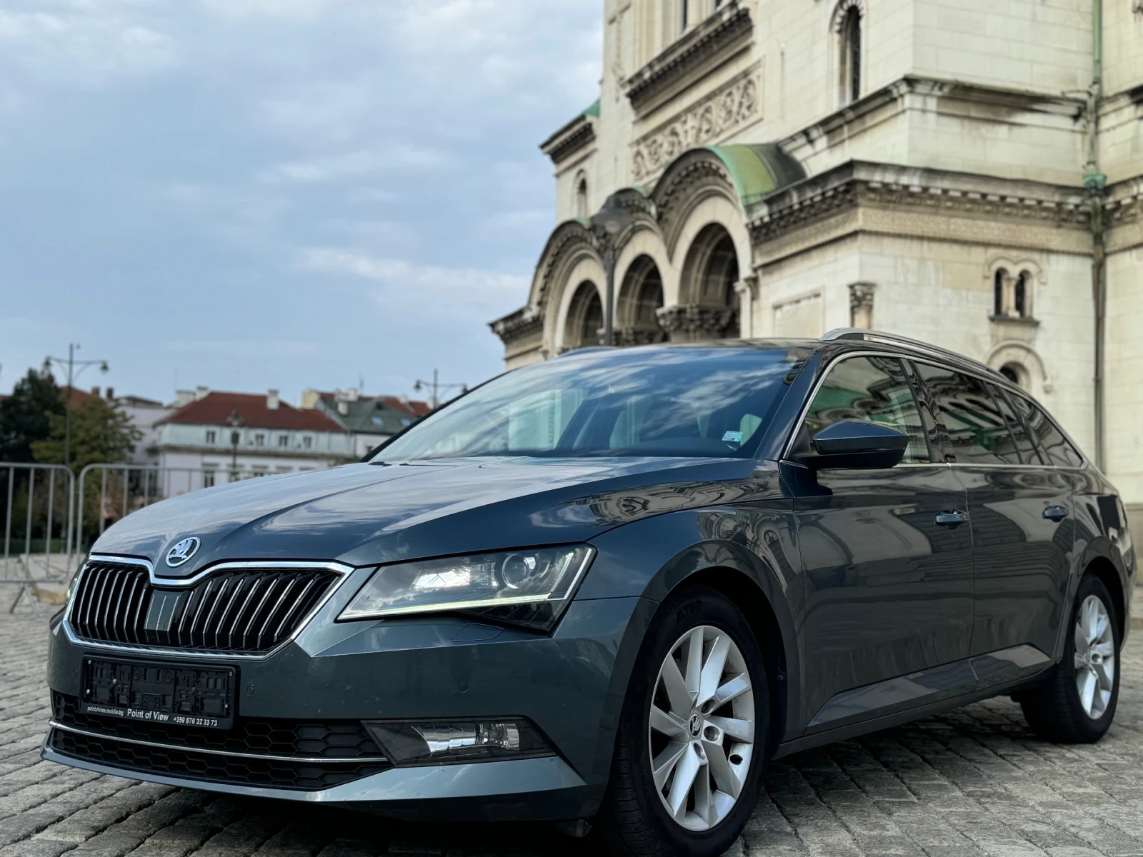 Skoda Superb 2.0TDI* Automatic* 150ps*  - изображение 2