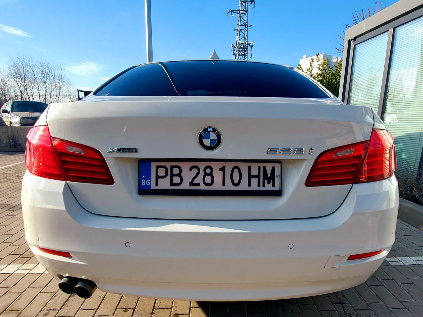 BMW 528 LCI - изображение 4