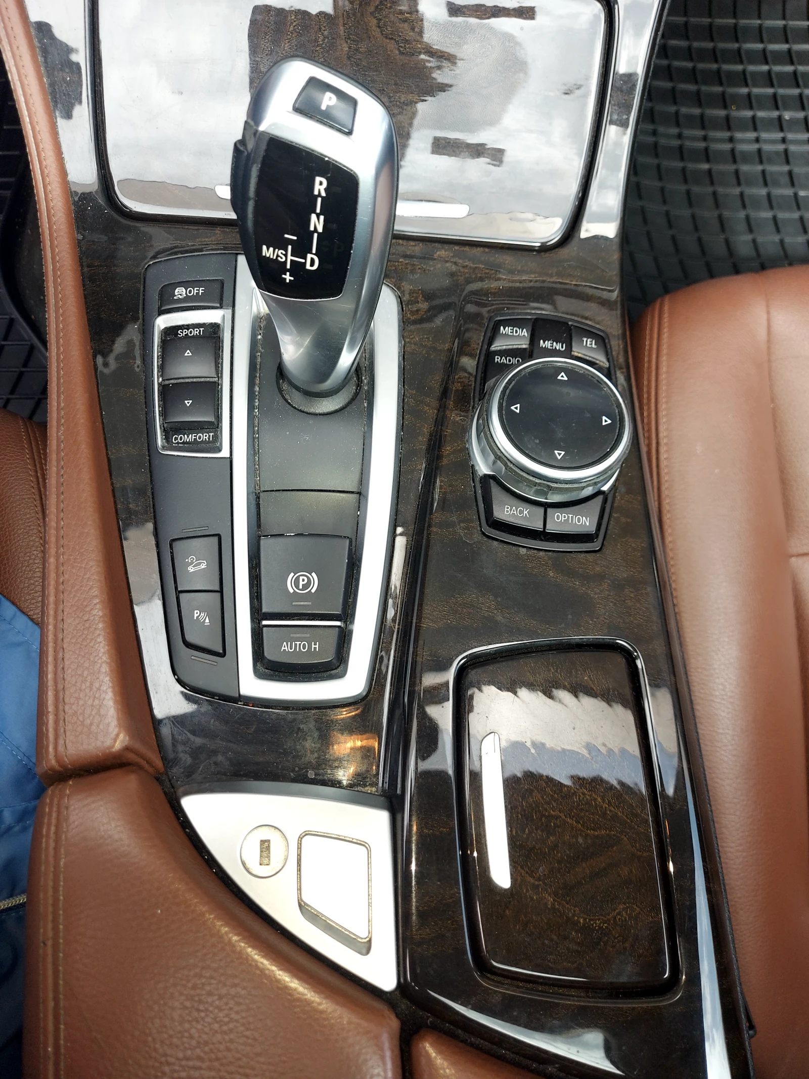 BMW 528 LCI - изображение 8