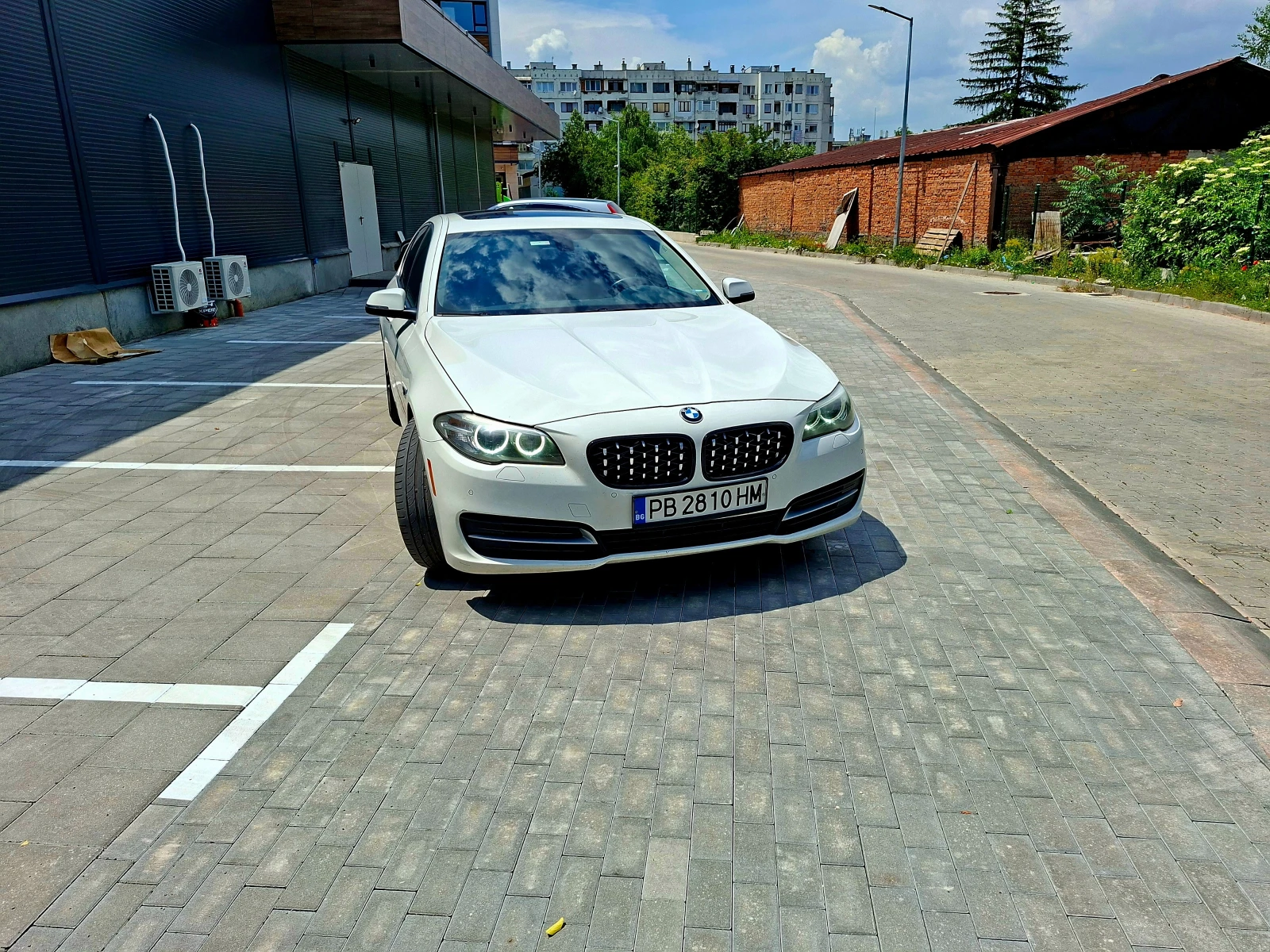 BMW 528 LCI - изображение 3