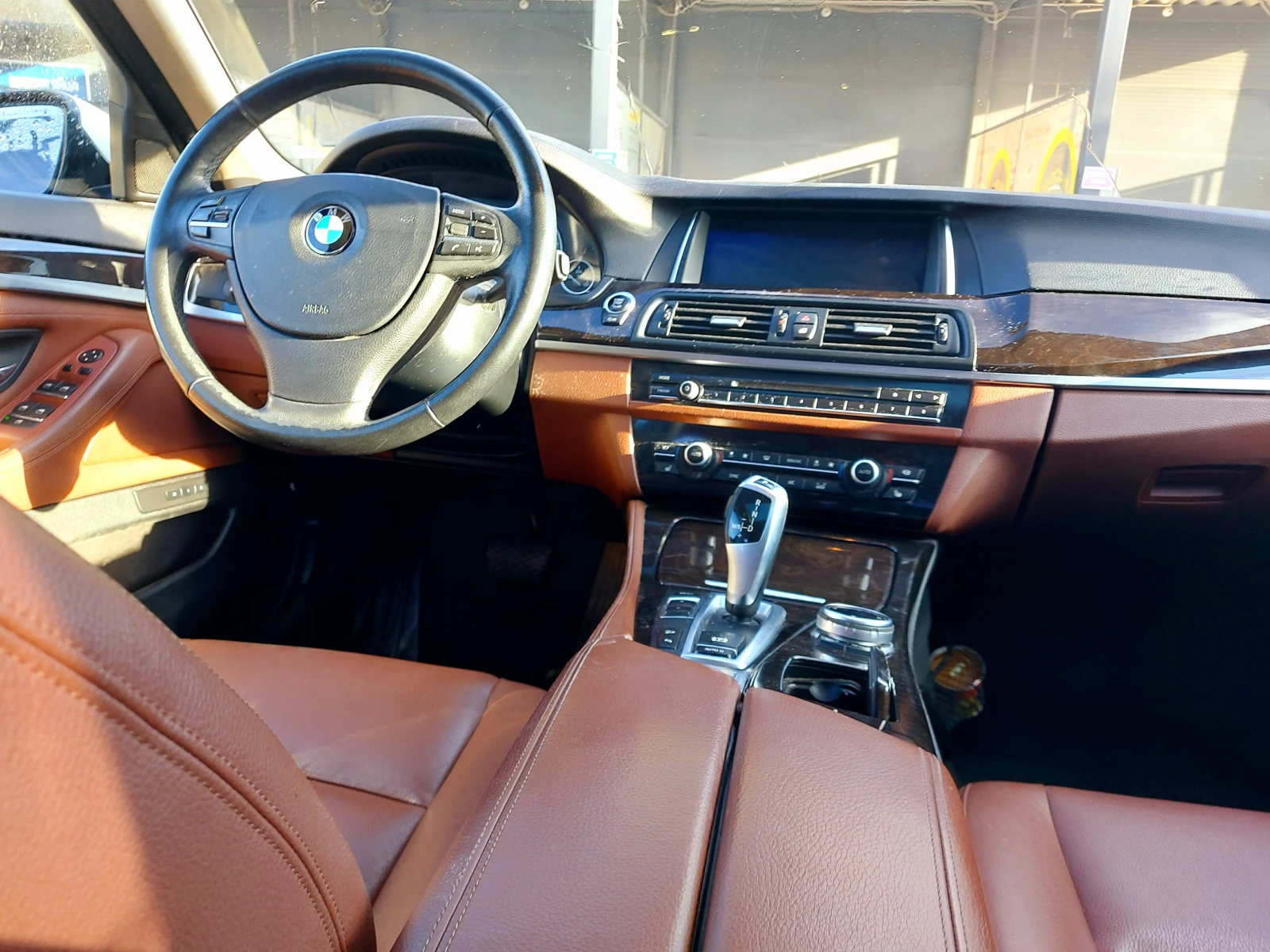 BMW 528 LCI - изображение 5