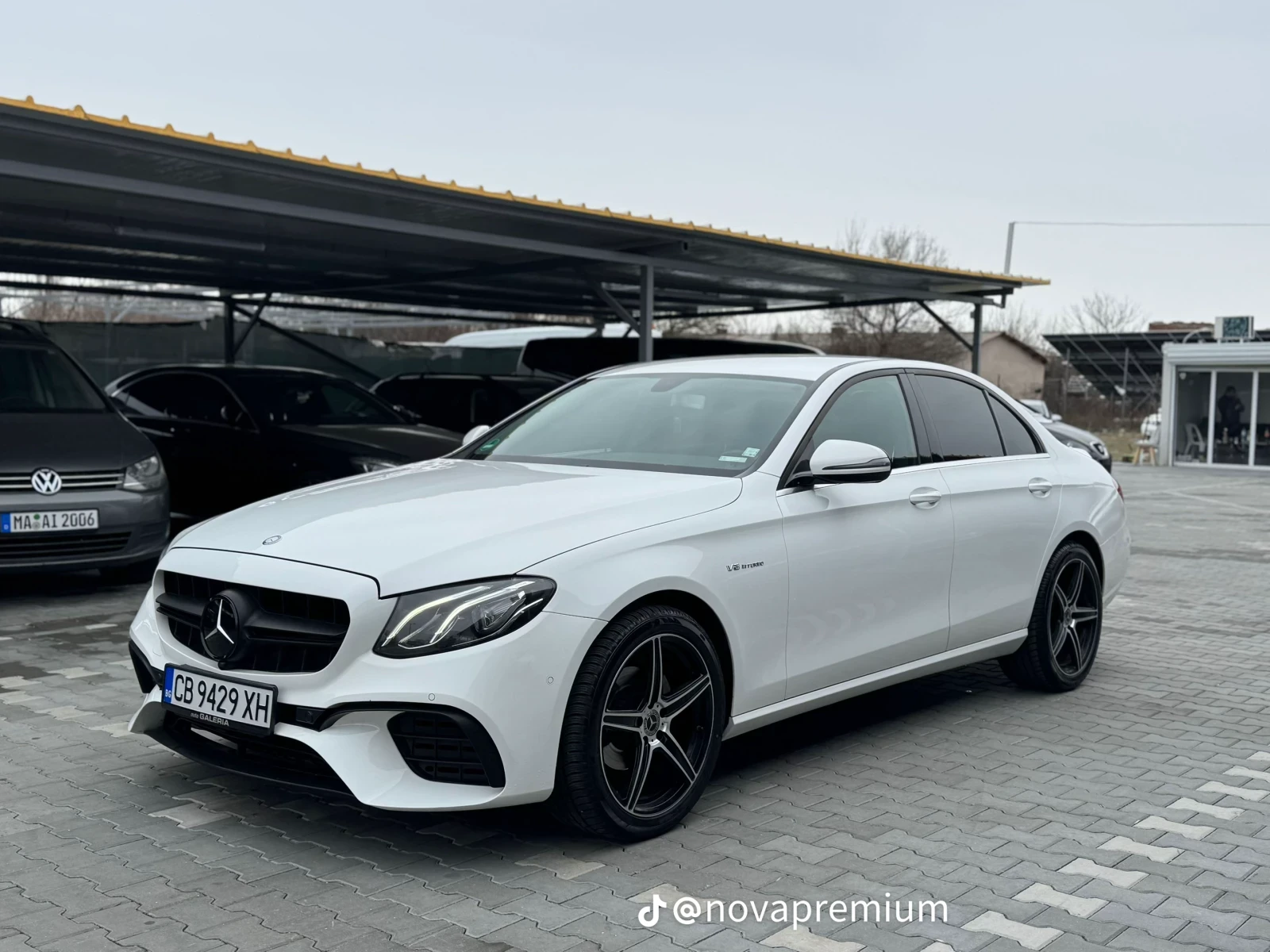 Mercedes-Benz E 220  - изображение 4
