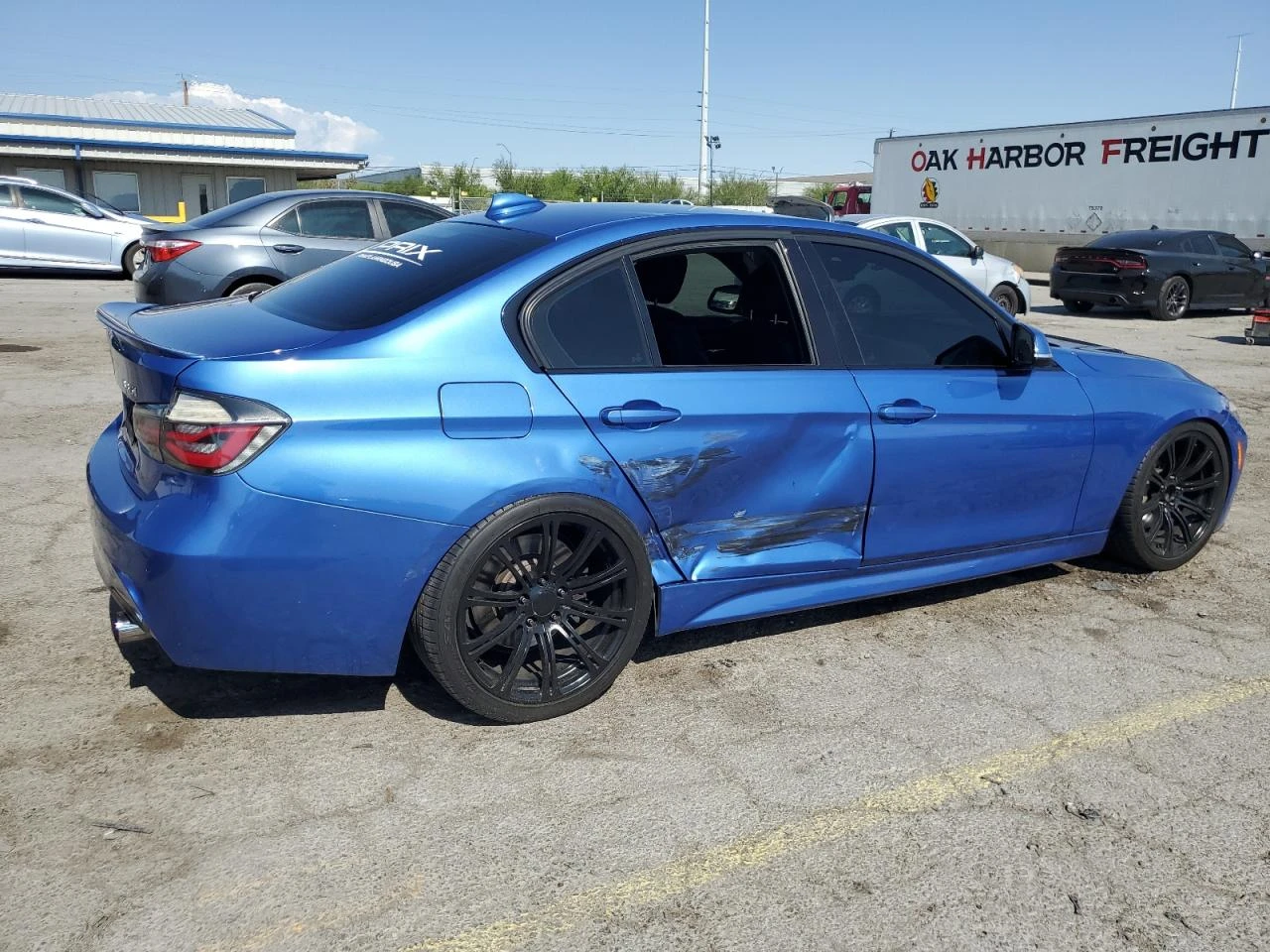 BMW 335 M PACK* HEAD UP* KEYLESS* КАМЕРА* АВТО КРЕДИТ - изображение 4