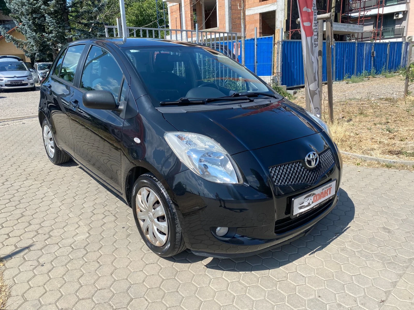 Toyota Yaris 1.3VVT-i - изображение 3