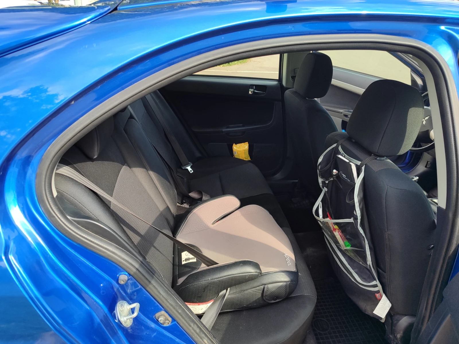 Mitsubishi Lancer Sportback - изображение 8