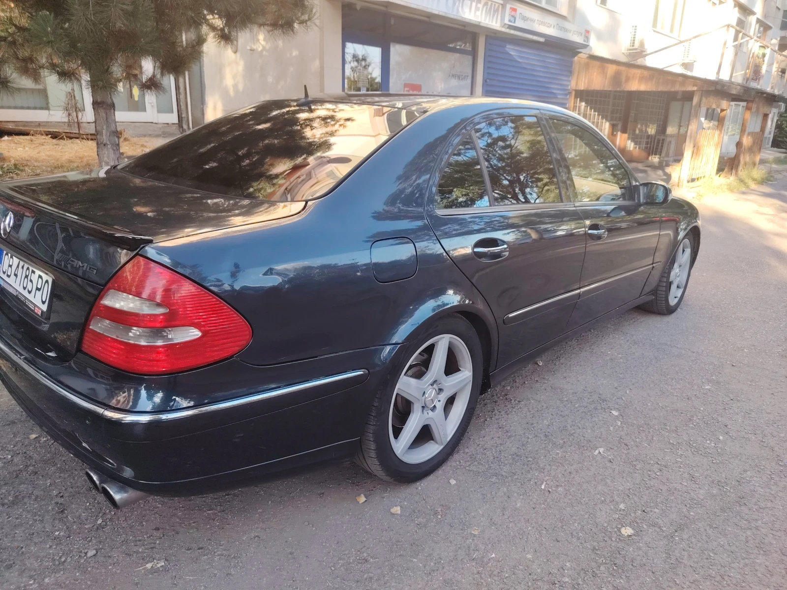 Mercedes-Benz E 500  - изображение 4