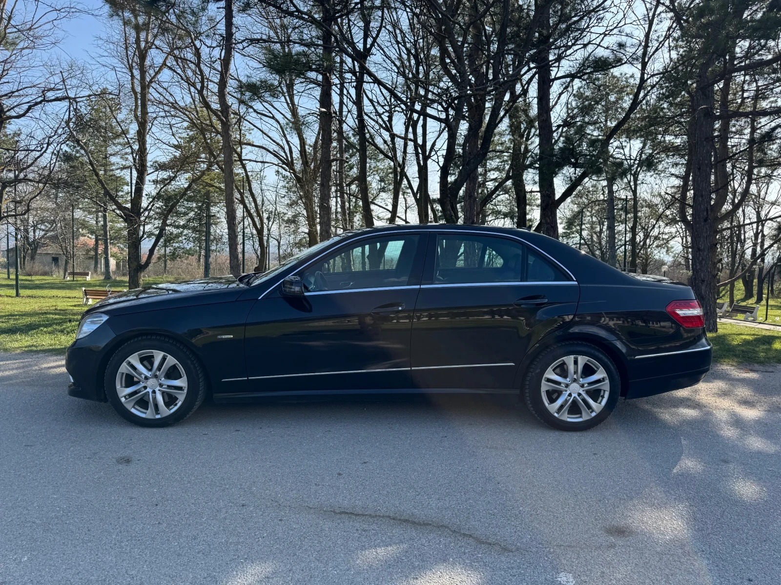 Mercedes-Benz E 350, снимка 3 - Автомобили и джипове - 53840356