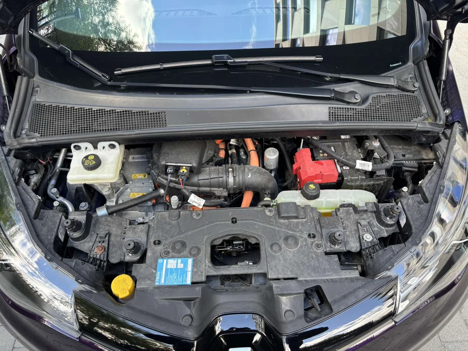 Renault Zoe  R110/52 kWh / Камера / Нави/ CCS, снимка 13 - Автомобили и джипове - 54416114