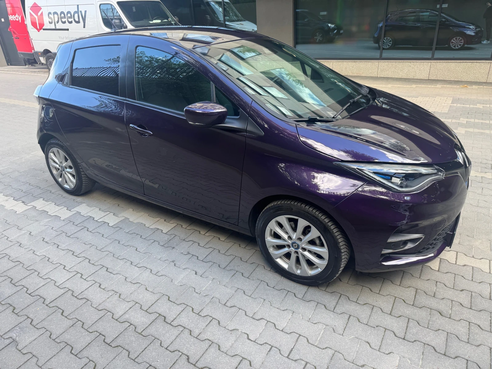 Renault Zoe  R110/52 kWh / Камера / Нави/ CCS, снимка 2 - Автомобили и джипове - 54416114