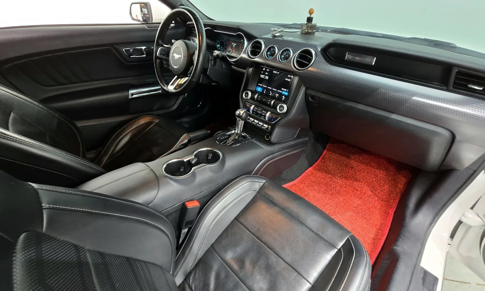 Ford Mustang 2019* DIGITAL* ОБДУХ* 58151KM* КРАЙНА ЦЕНА, снимка 7 - Автомобили и джипове - 54526225