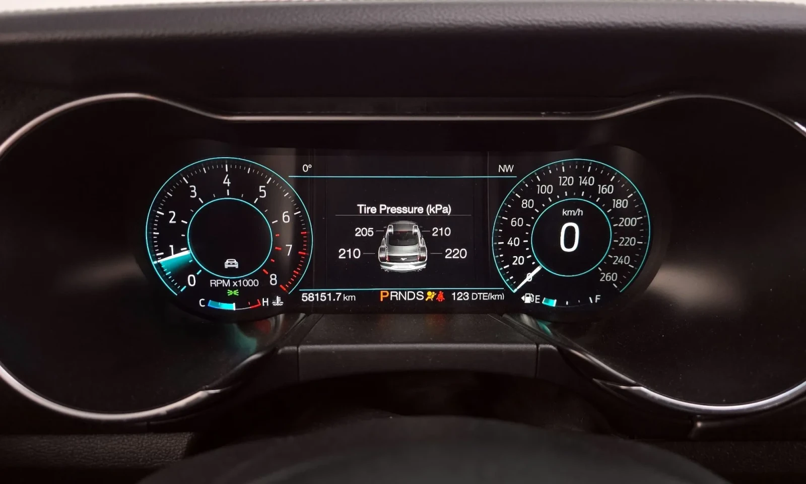 Ford Mustang 2019* DIGITAL* ОБДУХ* 58151KM* КРАЙНА ЦЕНА, снимка 8 - Автомобили и джипове - 54526225