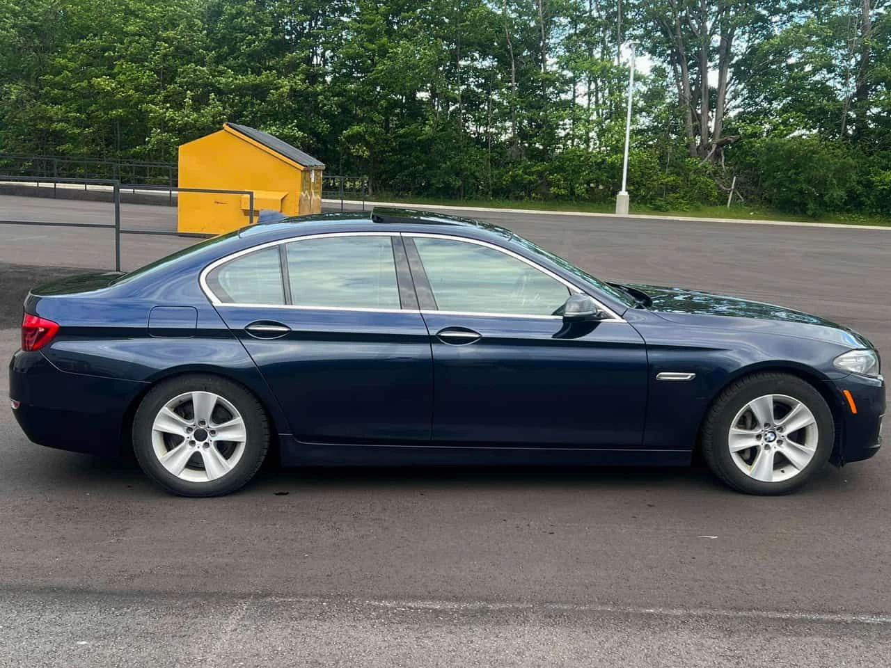 BMW 535 xDrive * ПОДГРЕВ * ПАНОРАМА * ЩОРИ * Н/К * КЛИП , снимка 4 - Автомобили и джипове - 54984471