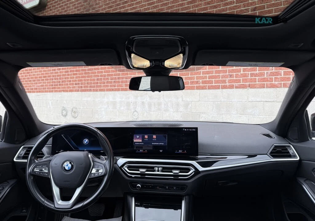 BMW 330 * PANO * xDrive * Автокредит (Цена до България), снимка 9 - Автомобили и джипове - 55117656