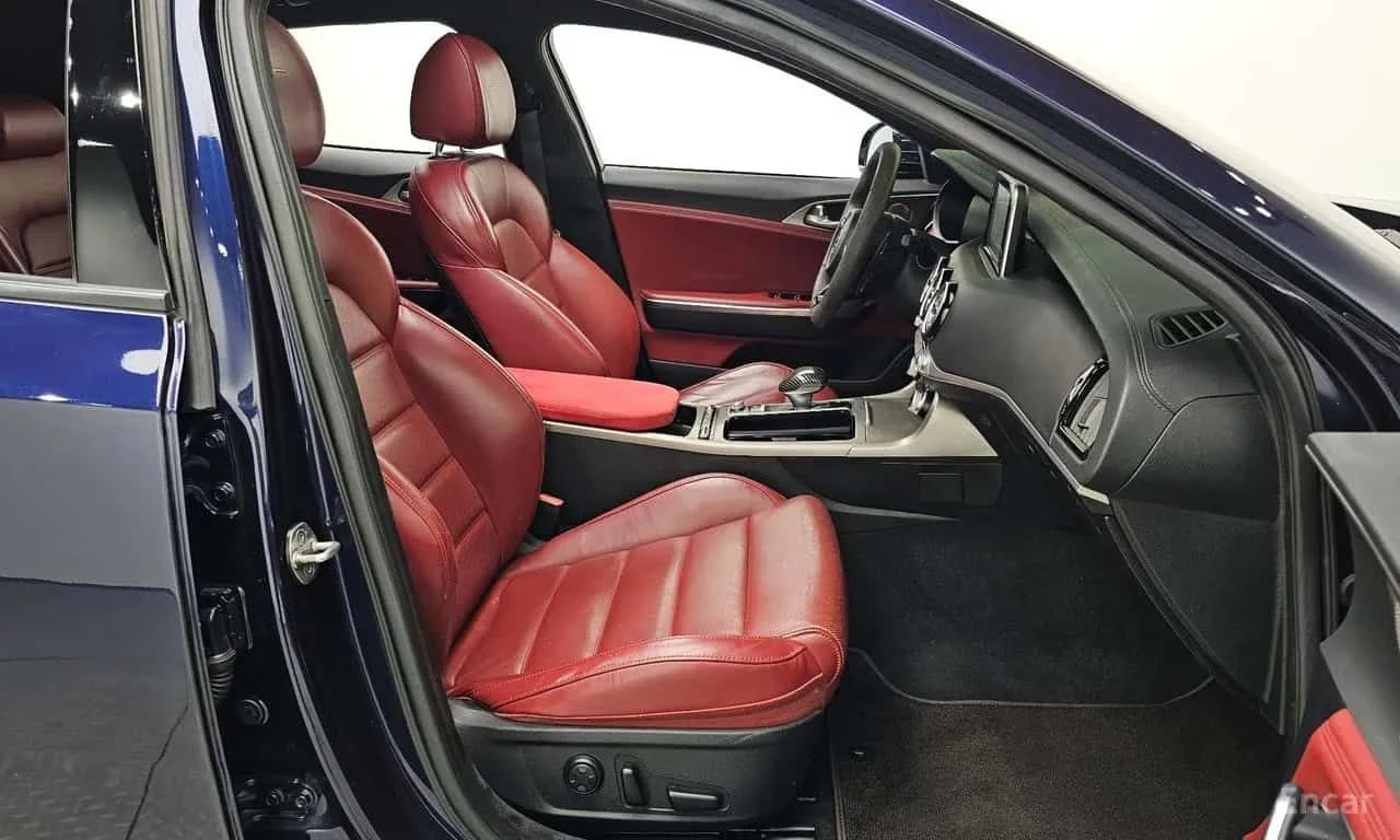 Kia Stinger * 3.3 Turbo AWD * CARFAX * ���� �� �� | Mobile.bg � ����������� 5