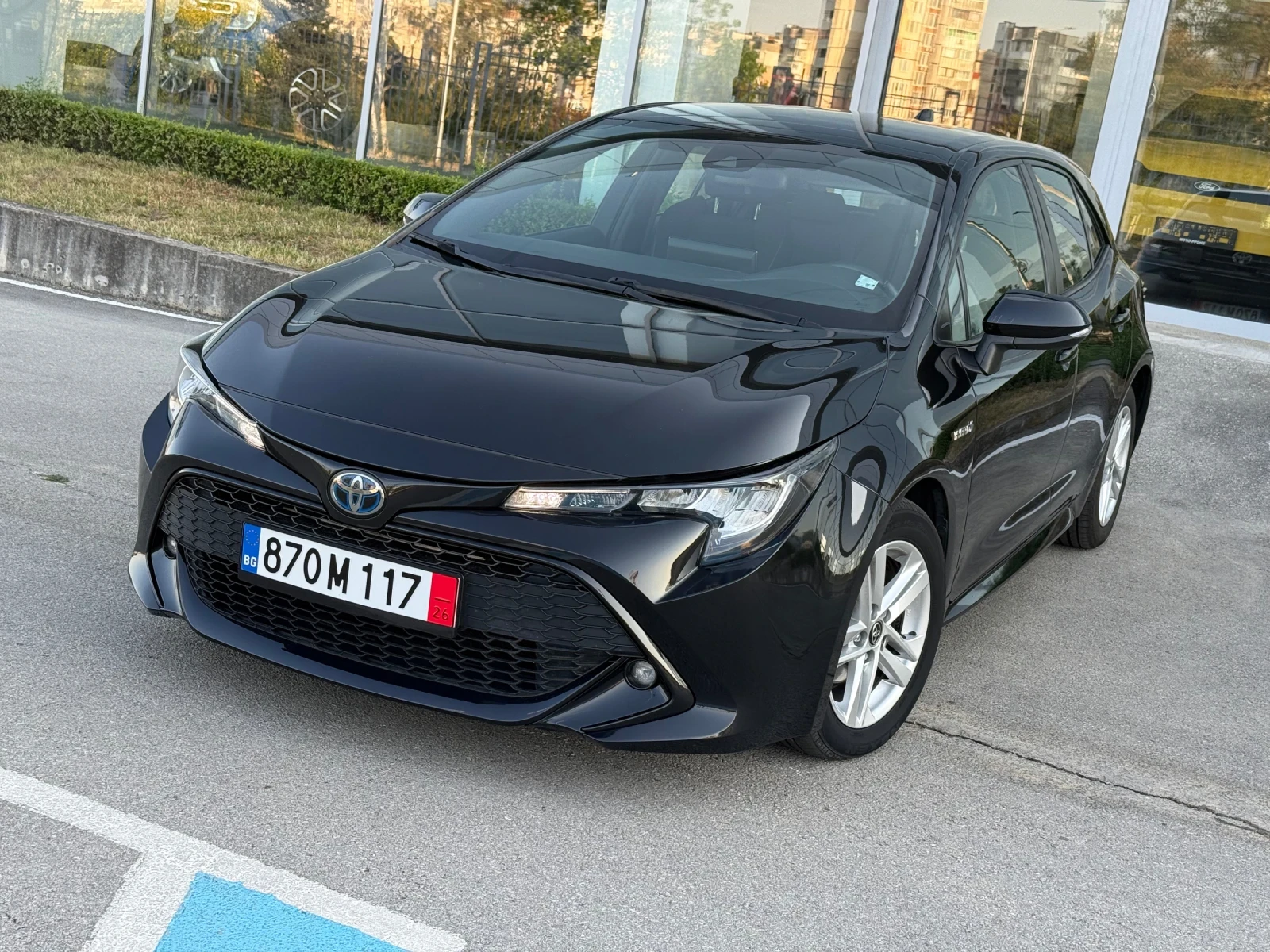 Toyota Corolla 1.8 Hibrid 122 кс 126000км Гаранция.