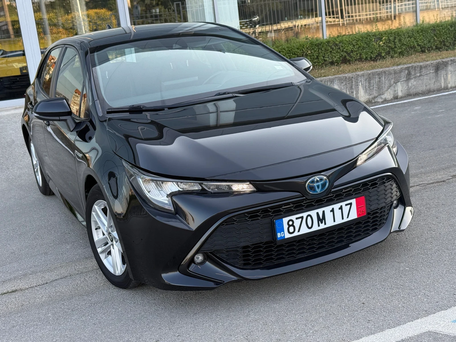 Toyota Corolla 1.8 Hibrid 122 кс 126000км Гаранция., снимка 3 - Автомобили и джипове - 55646361