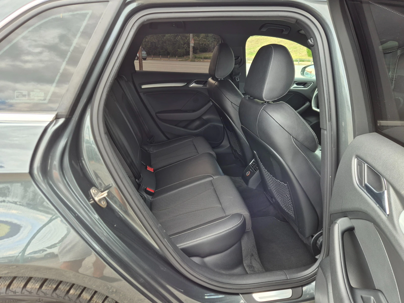Audi A3 2.0TDI S-Line Автомат, снимка 10 - Автомобили и джипове - 55829301