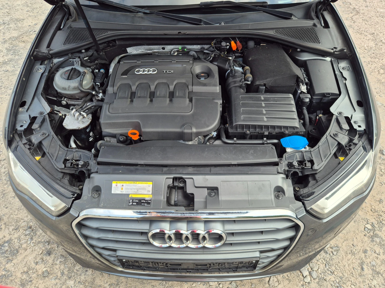 Audi A3 2.0TDI S-Line Автомат, снимка 15 - Автомобили и джипове - 55829301