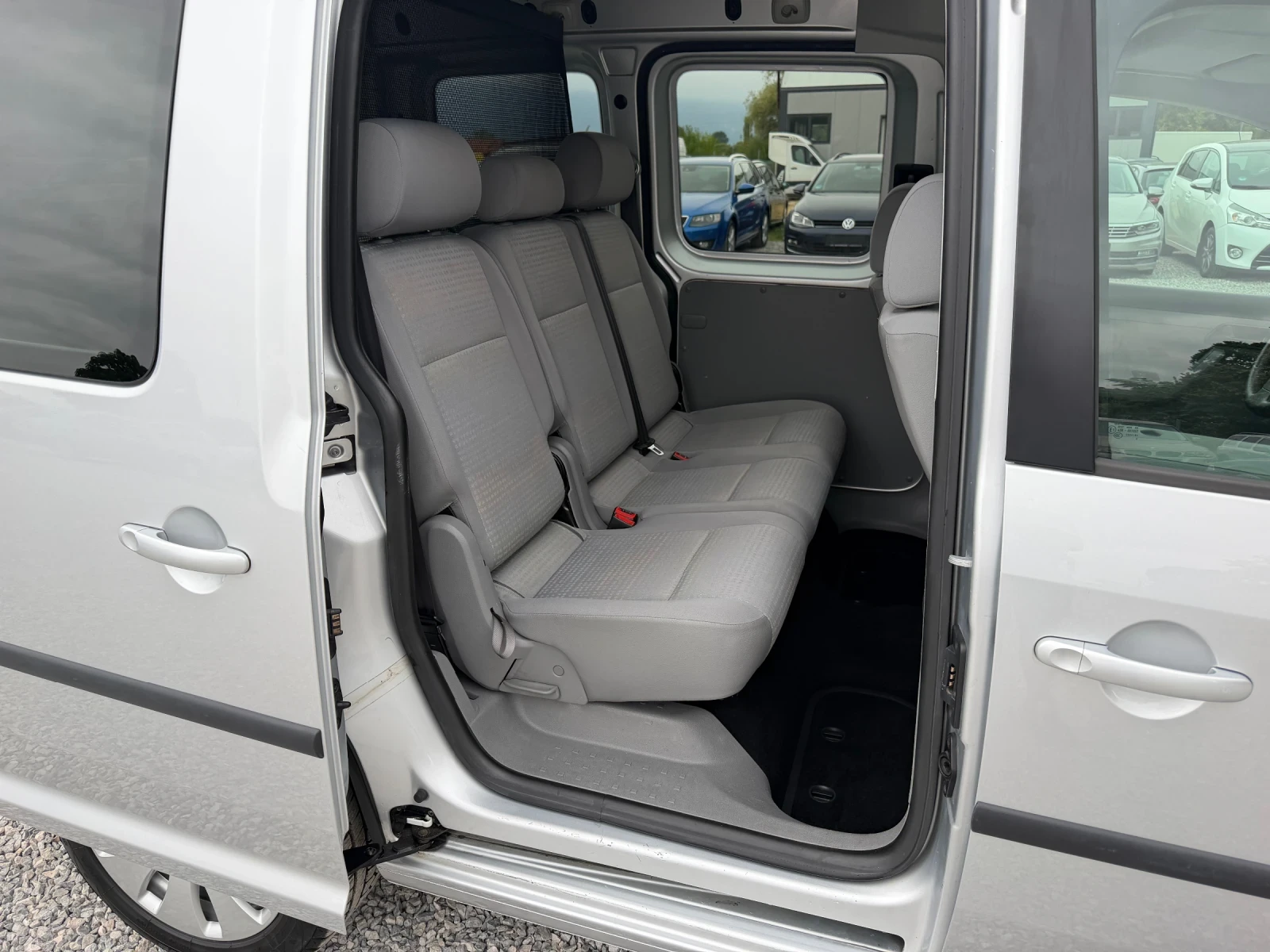 VW Caddy 1.9TDi 105кс * Климатик* * Швейцария* , снимка 15 - Автомобили и джипове - 55872971