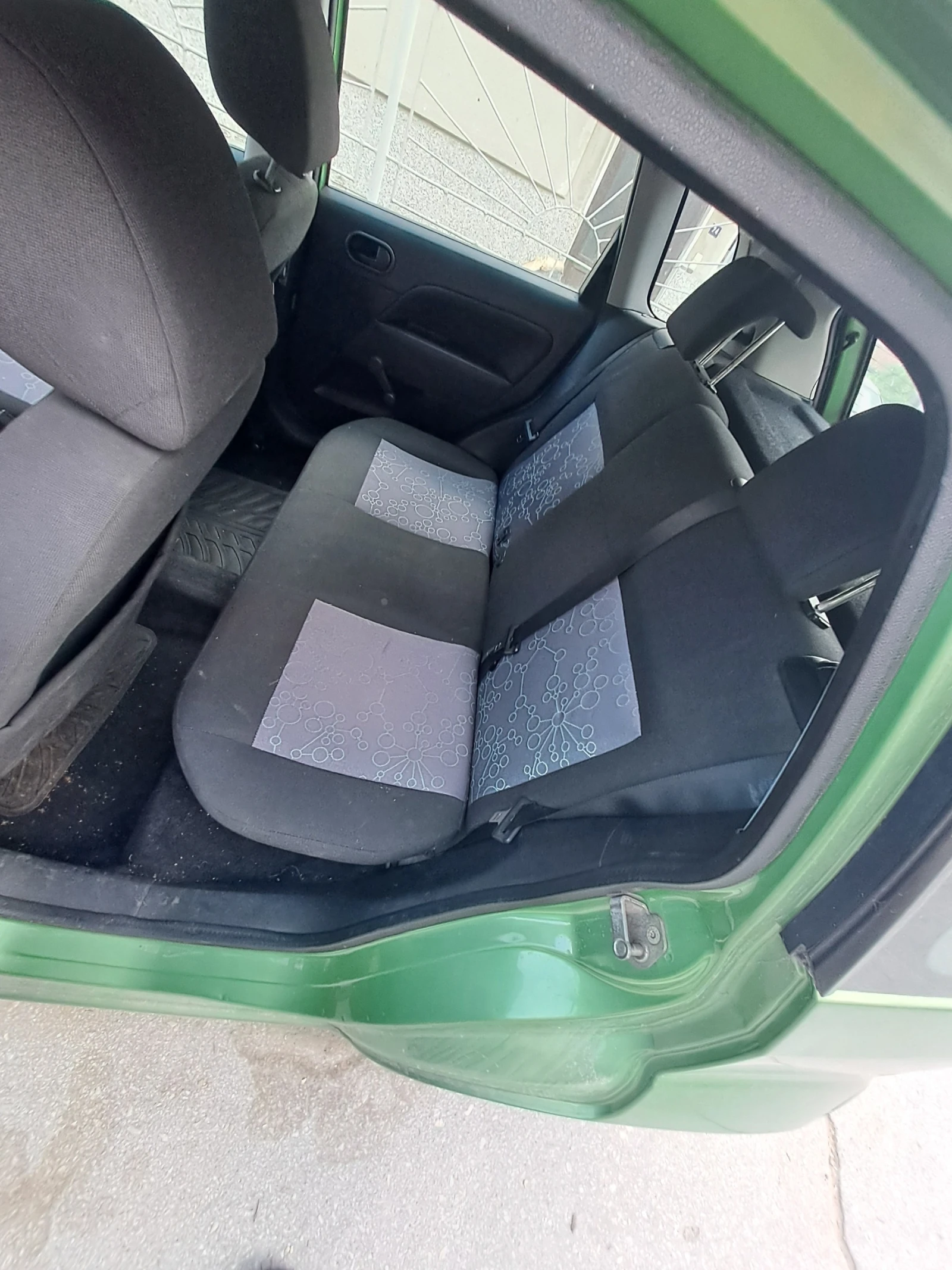 Ford Fiesta 1.25, снимка 6 - Автомобили и джипове - 56130177