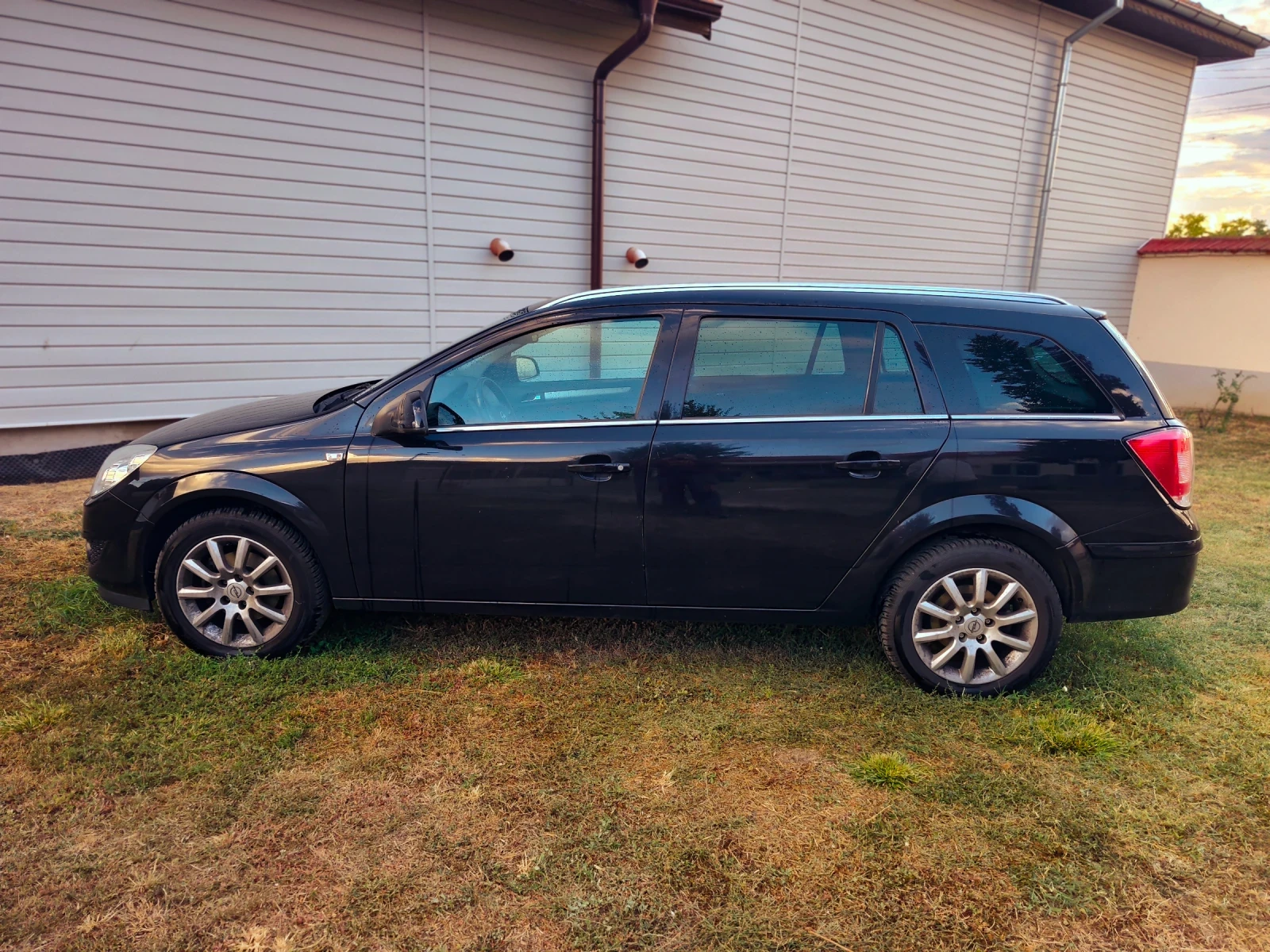 Opel Astra, снимка 4 - Автомобили и джипове - 56184078