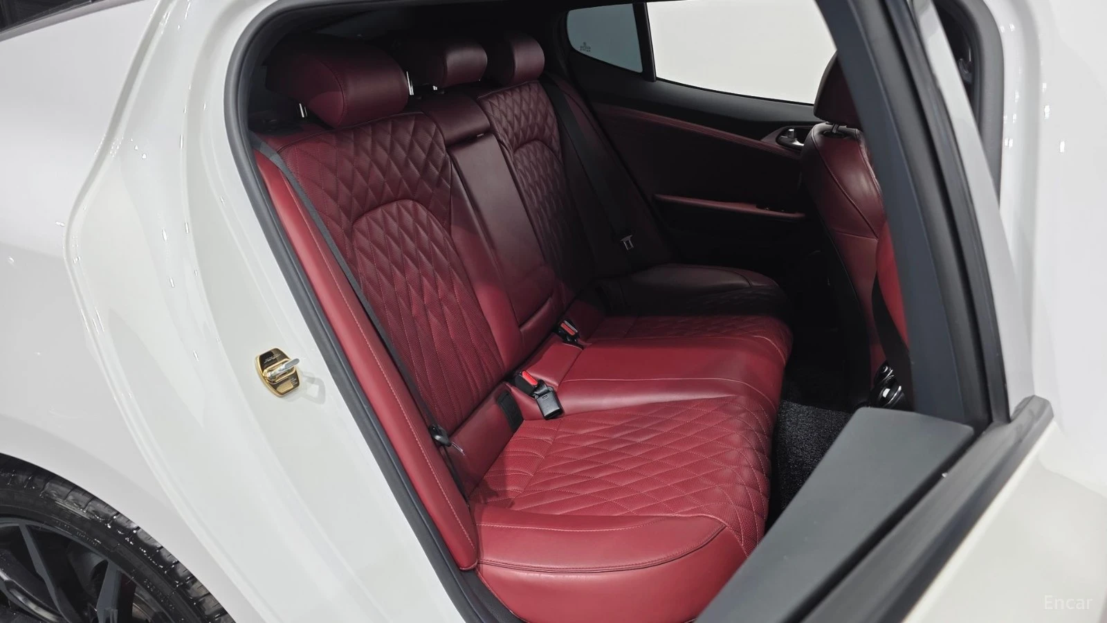 Kia Stinger 3.3 GT Masters Turbo| PANO| HEADS UP| 360 | Mobile.bg � ����������� 11