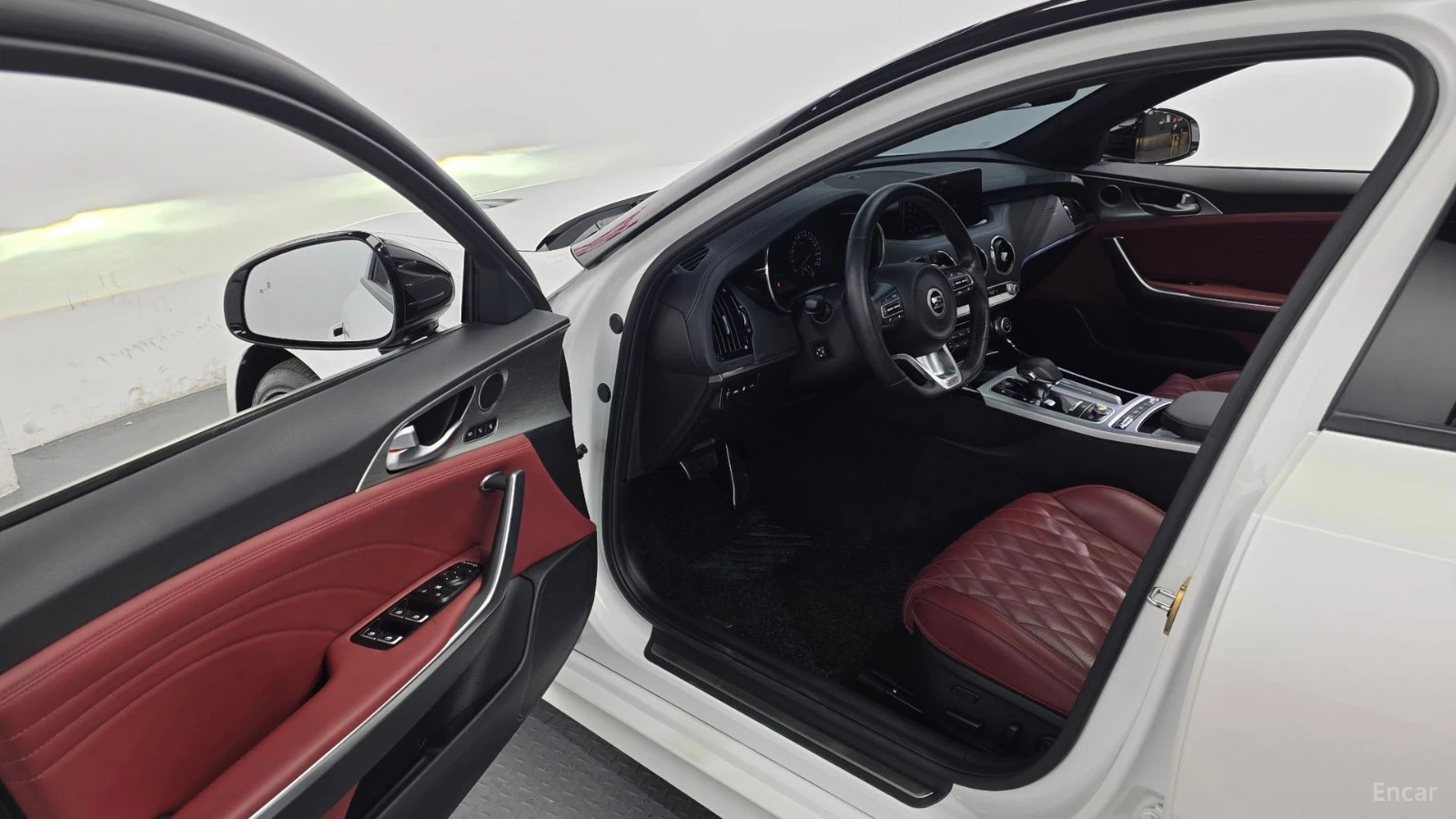 Kia Stinger 3.3 GT Masters Turbo| PANO| HEADS UP| 360 | Mobile.bg � ����������� 9