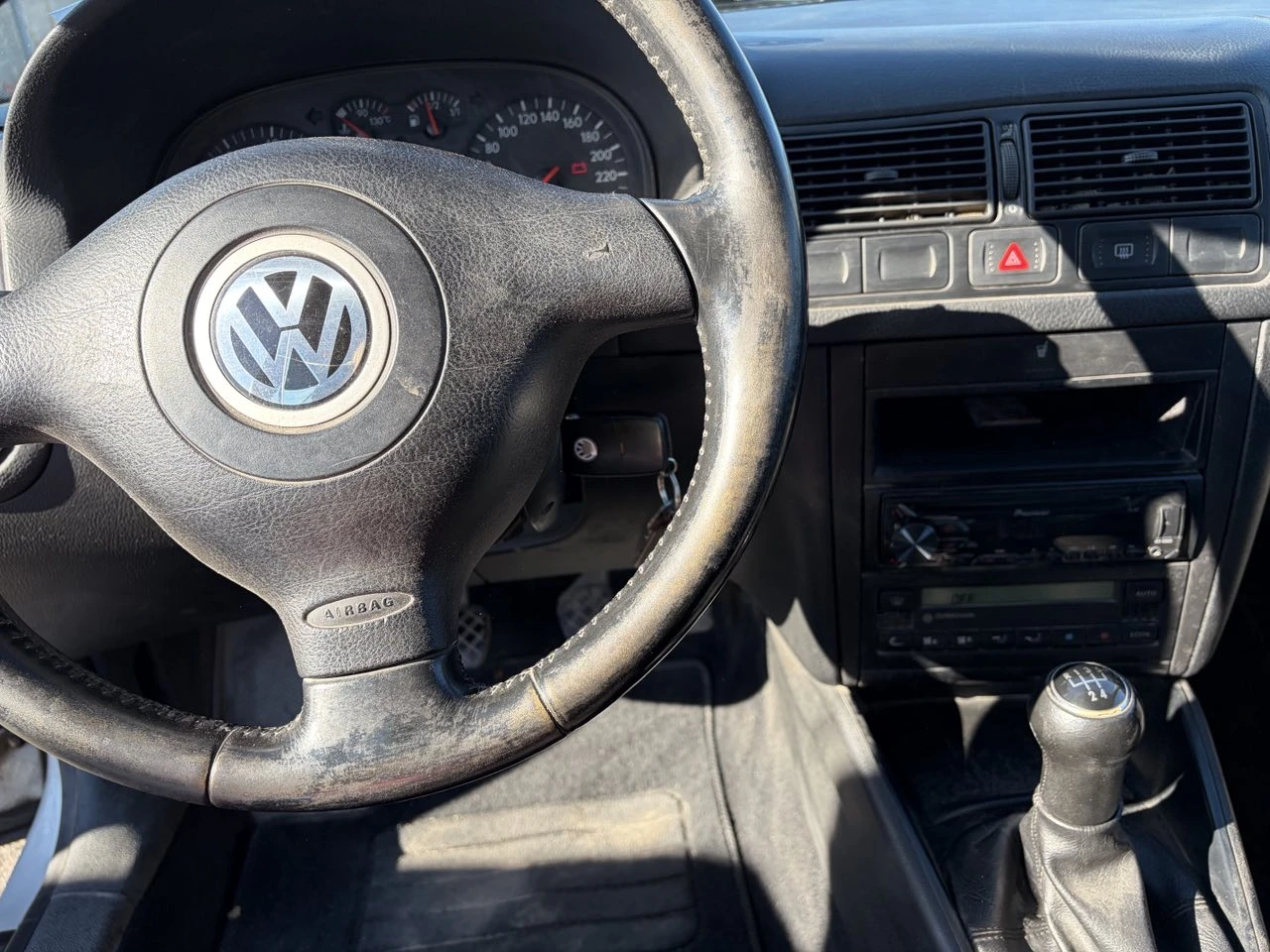VW Golf 4, снимка 5 - Автомобили и джипове - 56246902