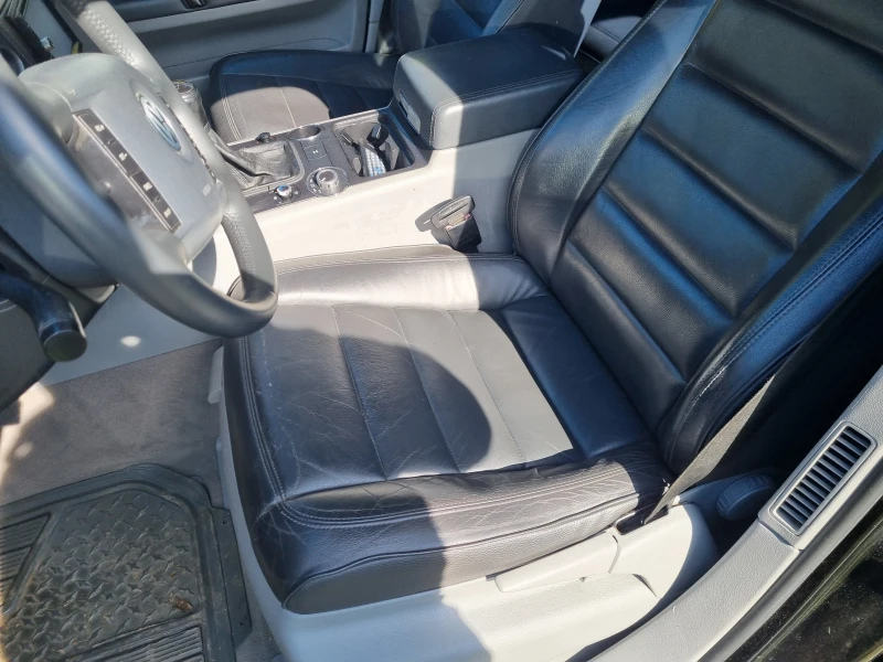 VW Touareg 2.5TDI, снимка 8 - Автомобили и джипове - 48094947