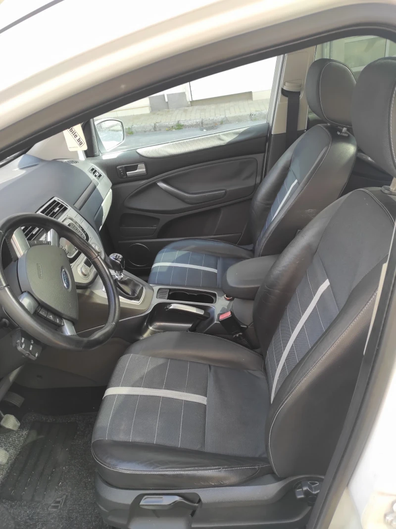 Ford Kuga, снимка 13 - Автомобили и джипове - 48897815