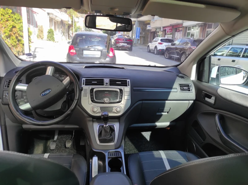 Ford Kuga, снимка 8 - Автомобили и джипове - 48897815