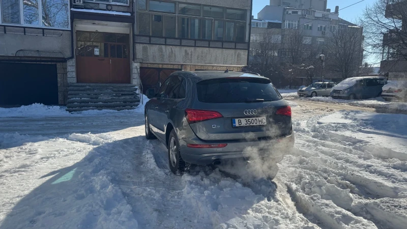 Audi Q5 2.0 TDI, снимка 5 - Автомобили и джипове - 49231645