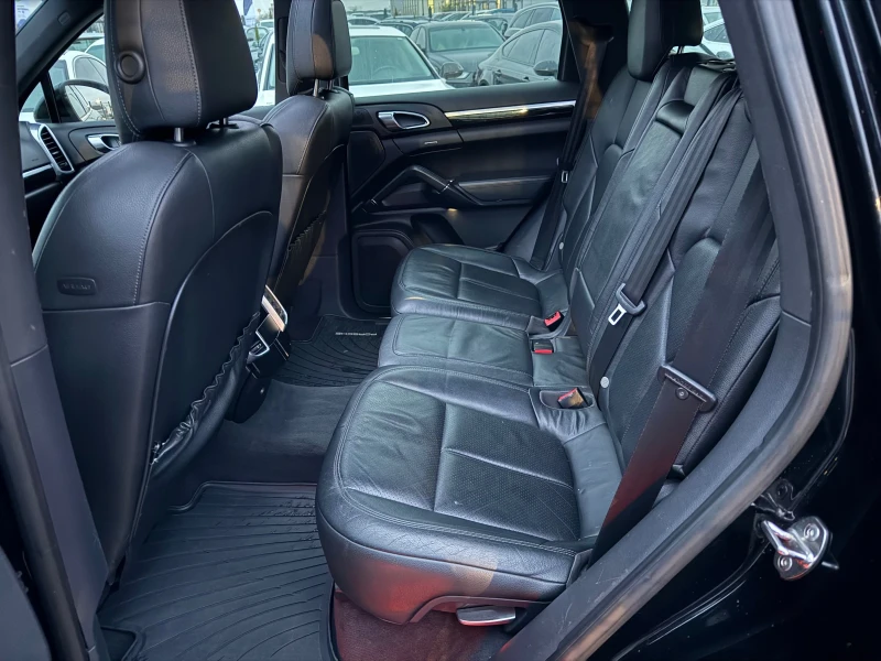 Porsche Cayenne 4.2TDI* 2014г* FULL MAX* 21* Топ Състояние* 230.00, снимка 17 - Автомобили и джипове - 52578836