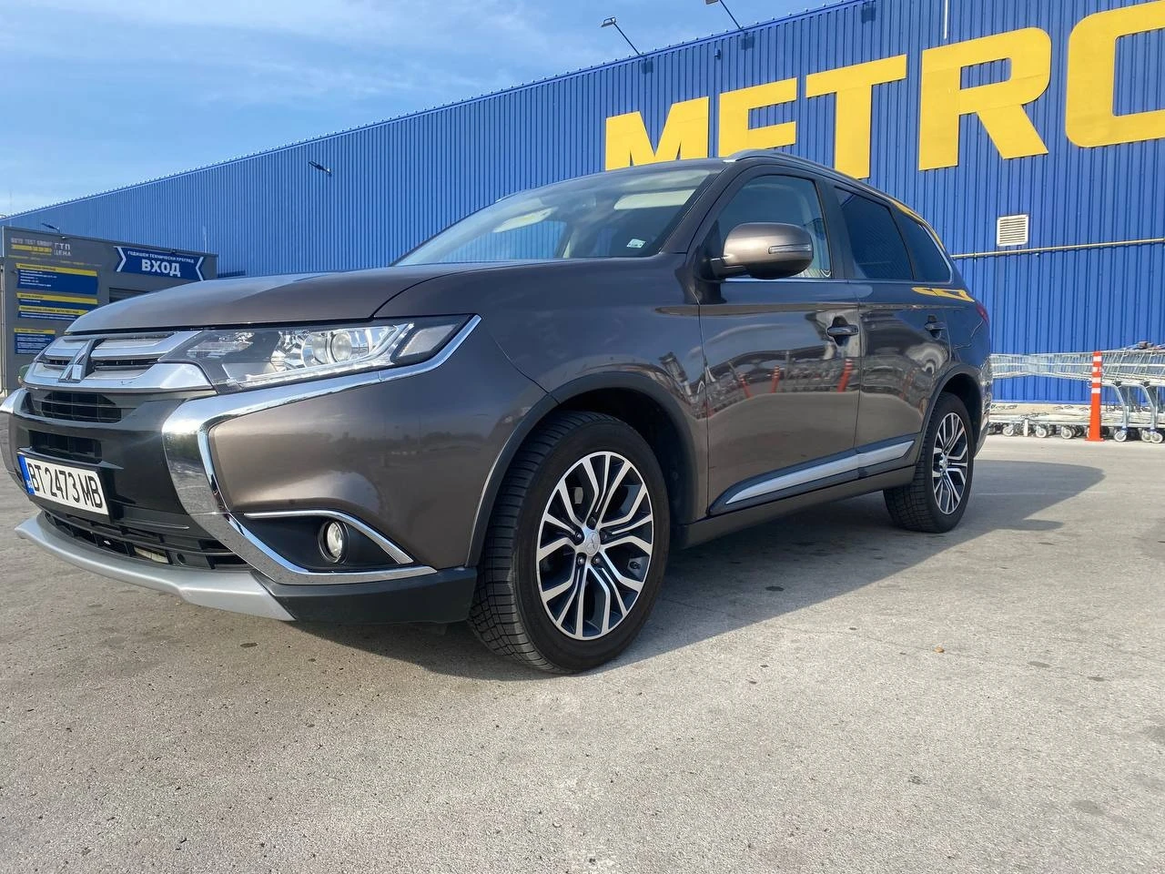 Mitsubishi Outlander 2.2 DI-D 4x4 7места - изображение 3